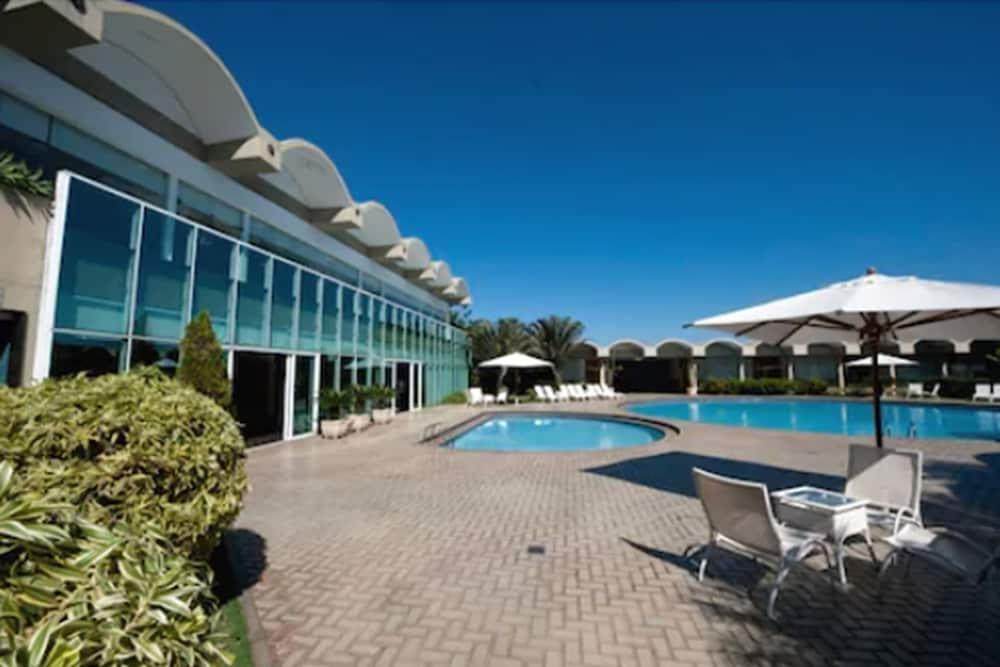 Hotel Senac Ilha Do Boi Віторія Екстер'єр фото The swimming pool at the hotel