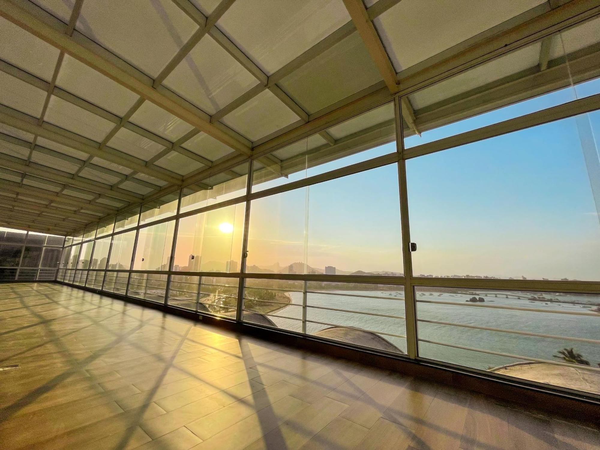 Hotel Senac Ilha Do Boi Віторія Екстер'єр фото The interior of the airport