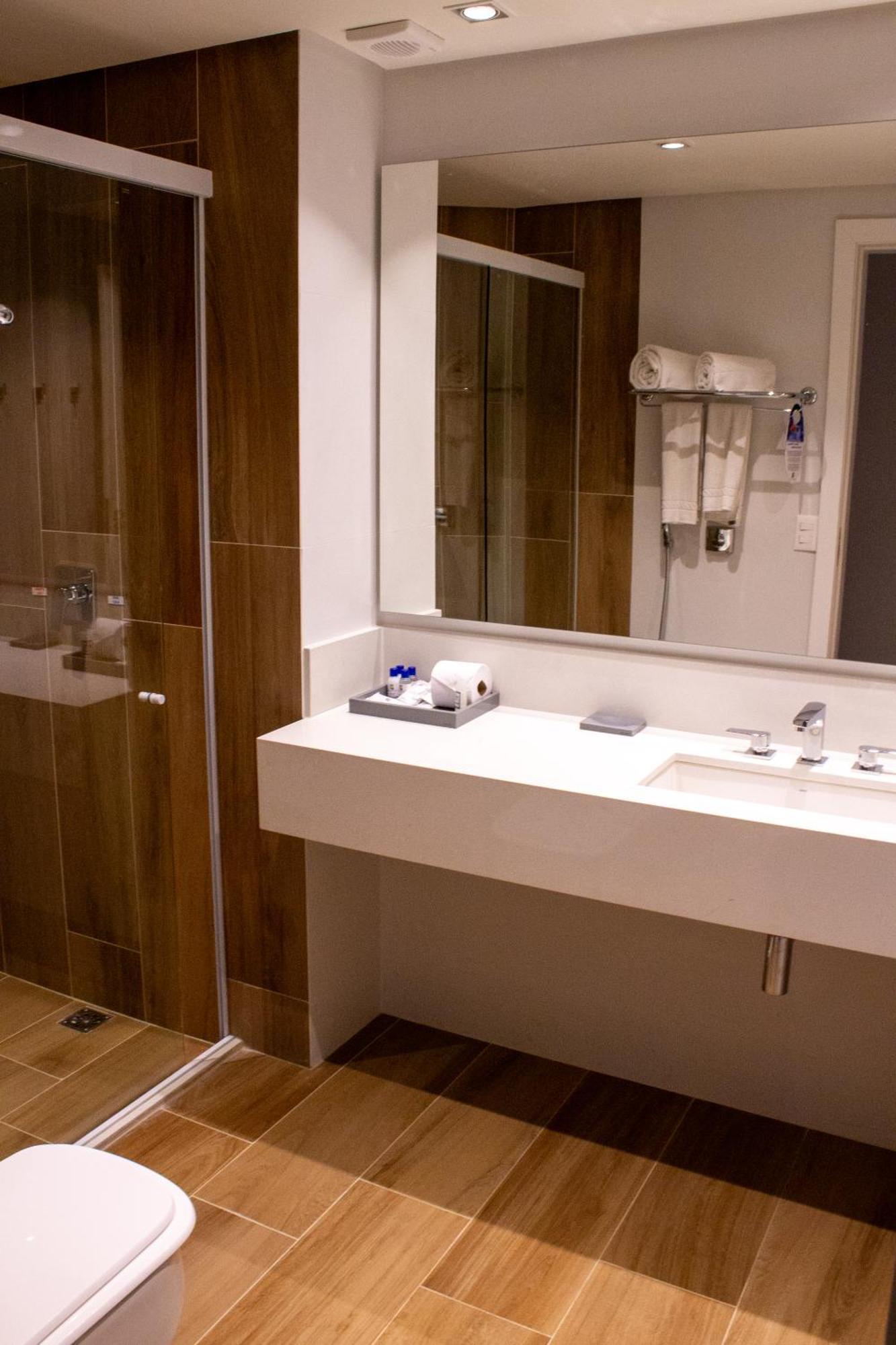 Hotel Senac Ilha Do Boi Віторія Екстер'єр фото Bathroom