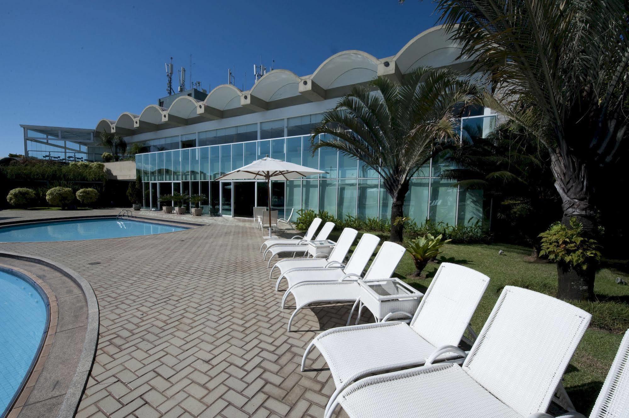Hotel Senac Ilha Do Boi Віторія Екстер'єр фото The pool at the hotel